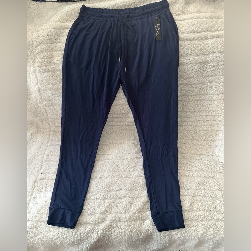 LA 21st Woman’s Light Wear Tapered Ankle Jogger Pants NWT